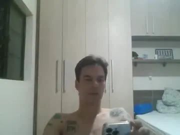 Gay sex chat with rbolo - camgaychat.com - Britain