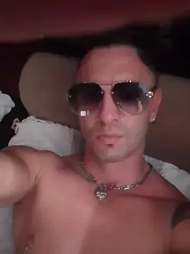 Gay sex chat with stripperboy77 - camgaychat.com - Spain