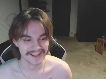 Gay sex chat with Tdesmond - camgaychat.com - Britain