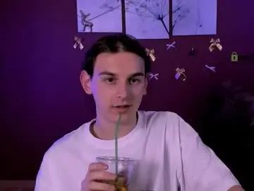 Gay sex chat with jerry_balls - camgaychat.com