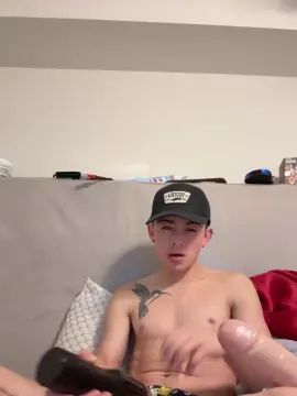 Gay sex chat with SebastianAlzat3 - camgaychat.com - Britain
