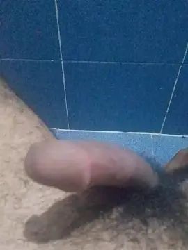 Gay sex chat with Bowe2002 - camgaychat.com - Spain