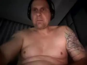 Gay sex chat with rustydogs22 - camgaychat.com - Britain