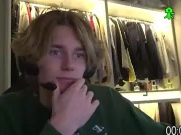 Gay sex chat with imadrienagreste - camgaychat.com - Britain