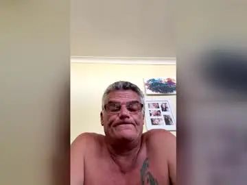 Gay sex chat with jamrem - camgaychat.com - Britain