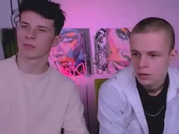 Gay sex chat with leo_valor - camgaychat.com - Britain