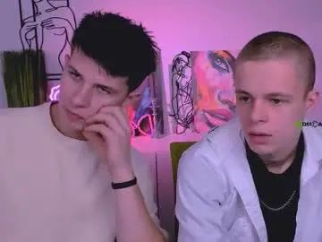 Gay sex chat with veldi_to - camgaychat.com - Britain