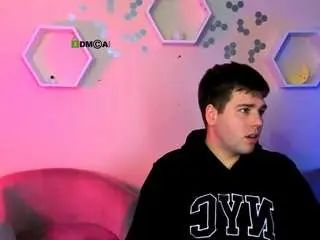 Gay sex chat with michael-strong - camgaychat.com