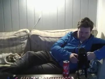 Gay sex chat with theshadowstreamer - camgaychat.com - Britain