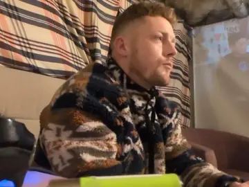 Gay sex chat with BulkyBilly - camgaychat.com - Britain