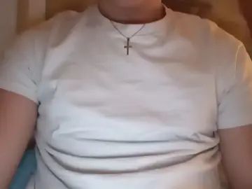 Gay sex chat with thomas2483 - camgaychat.com - Britain