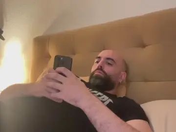 Gay sex chat with Pierofun - camgaychat.com - Britain