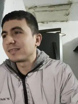 Gay sex chat with juanrhot1 - camgaychat.com - Spain