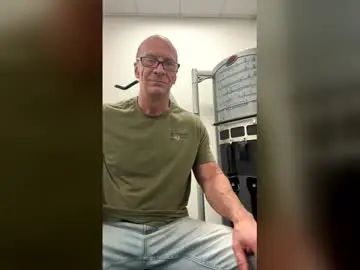 Gay sex chat with madman73614056 - camgaychat.com - Britain