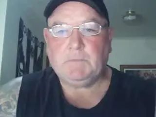 Gay sex chat with kinkyblueyes69 - camgaychat.com