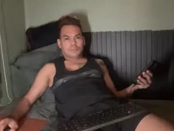 Gay sex chat with poisonberry89 - camgaychat.com - Britain