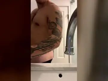 Gay sex chat with swolesavage - camgaychat.com - Britain