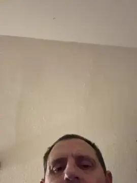 Gay sex chat with mostwantedtrav - camgaychat.com - Britain