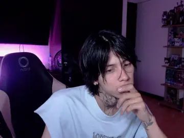 Gay sex chat with XIce_Boy - camgaychat.com - Britain