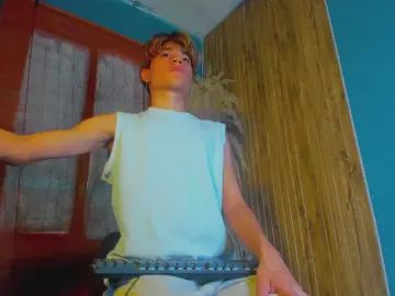 Gay sex chat with gaze_dream - camgaychat.com - Britain