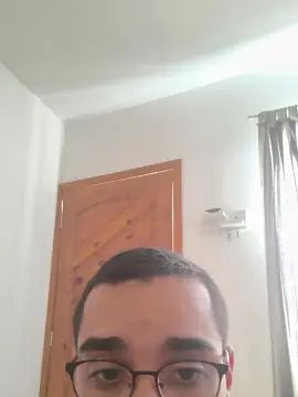 Gay sex chat with Vermelhox25 - camgaychat.com - Portugal