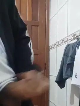 Gay sex chat with Mlkdot_es - camgaychat.com - Portugal