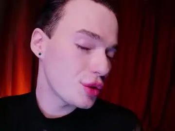 Gay sex chat with kristenegor - camgaychat.com - Britain