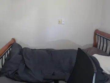 Gay sex chat with BrisbaneBottom - camgaychat.com - Britain