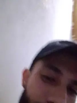 Gay sex chat with PerlasDick1 - camgaychat.com - Britain