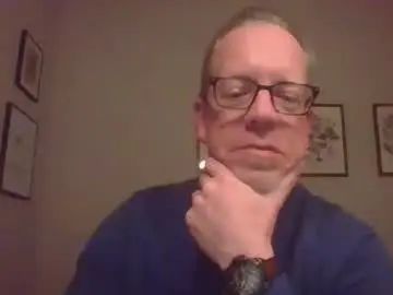 Gay sex chat with boneyardskygod - camgaychat.com - Britain