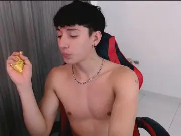 Gay sex chat with Steven__Connor - camgaychat.com - Britain