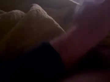 Gay sex chat with shyguy676839095 - camgaychat.com - Britain