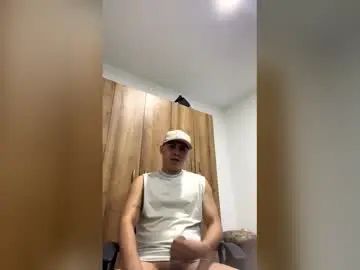 Gay sex chat with wsalceds - camgaychat.com - Britain