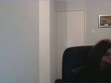 Gay sex chat with TravStar69 - camgaychat.com - Britain