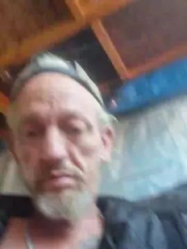 Gay sex chat with starskihutchee - camgaychat.com - Britain