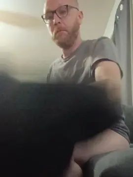 Gay sex chat with evermore88 - camgaychat.com - Britain