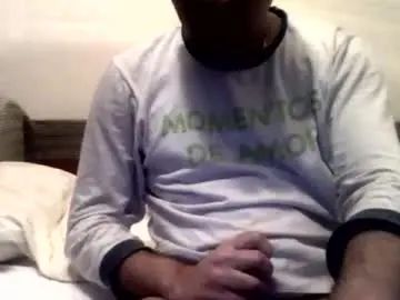 Gay sex chat with 95dzoni - camgaychat.com - Britain