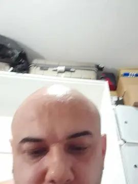 Gay sex chat with WildJohn_X - camgaychat.com - Britain