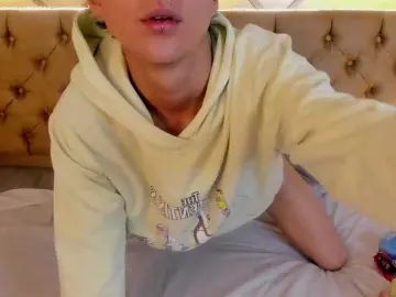  AleAurarashi - camgaychat.com