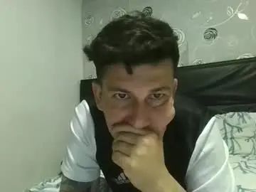  robin2605 - camgaychat.com