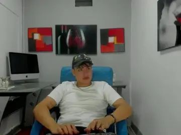  liam_person_ - camgaychat.com - Britain