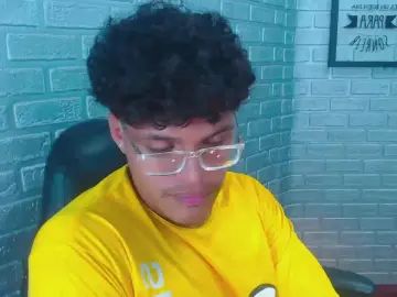  Joe_Moore - camgaychat.com - Britain