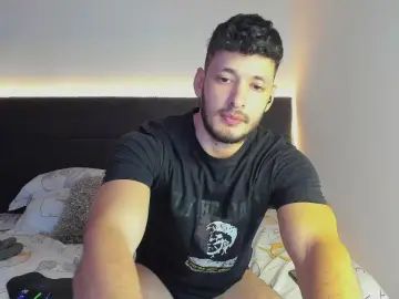  alejandro2x - camgaychat.com - Britain