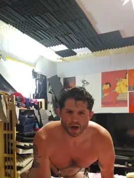  Str8PrtyGuyBend - camgaychat.com - Britain