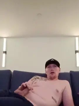  MrMorningWood - camgaychat.com - Britain