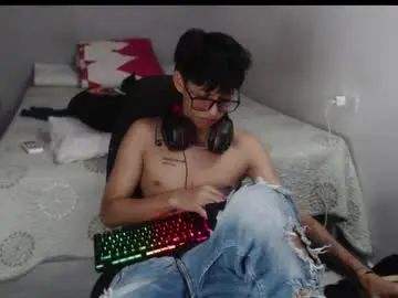  niklaus_wolf - camgaychat.com - Spain