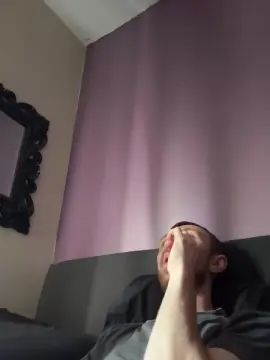  Naughty8s - camgaychat.com - Britain