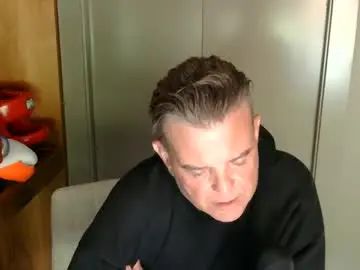  boss1420 - camgaychat.com - Britain
