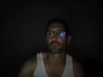  Tomasini1 - camgaychat.com - Britain