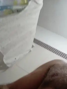 Gay sex chat with Leandro_39 - camgaychat.com - Portugal